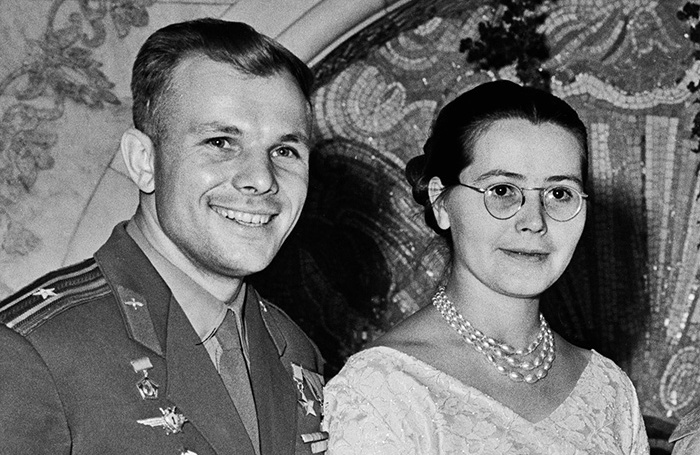 Юрий Гагарин с женой