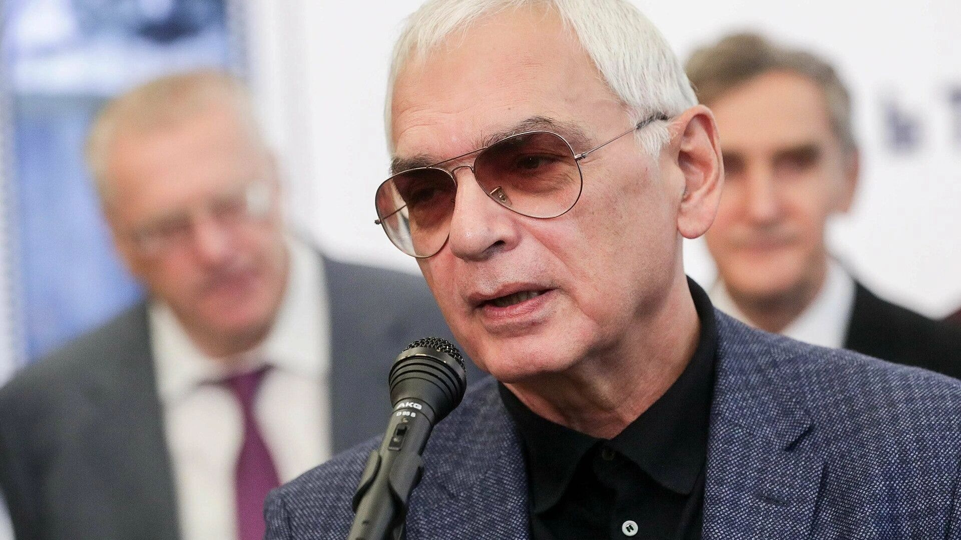 Карен Шахназаров Карен Шахназаров