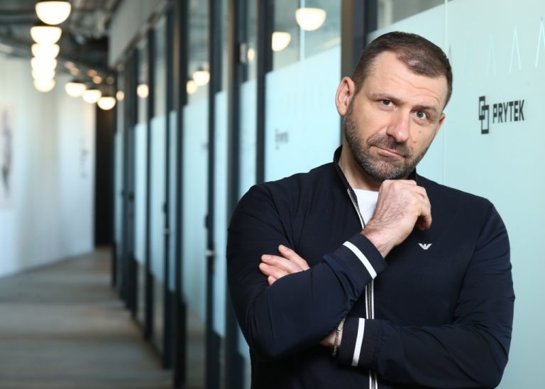 Игорь Рыбаков