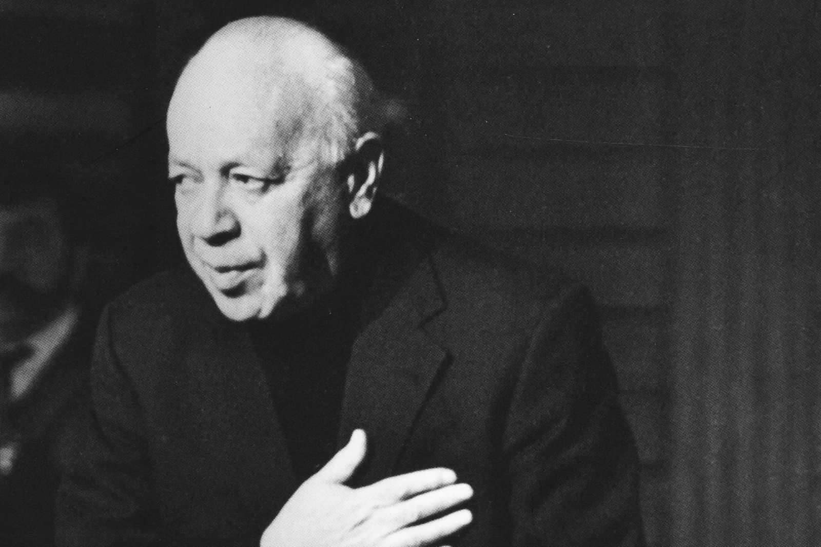 Валентин Плучек