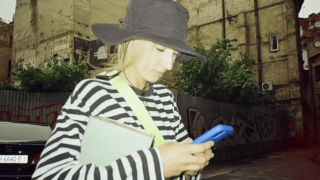 Нова Дівчина Розового: биография, личная жизнь и карьера