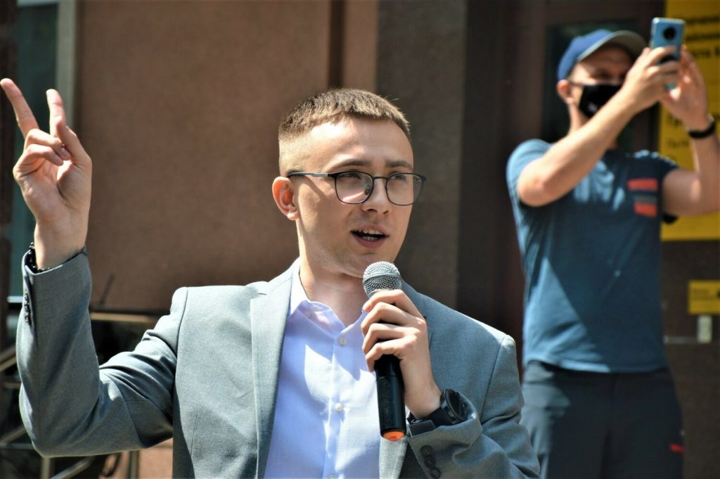 Хто Такий Стерненко: біографія, діяльність та особисте життя