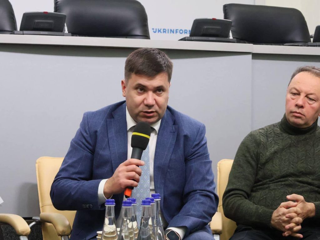 Андрій Вітренко Батьки: биография, семья и профессиональный путь